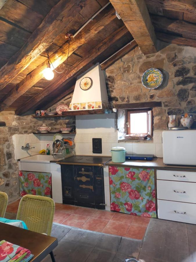 Vivienda Pasiega Lo Lucas 1920 San Roque de Ríomiera المظهر الخارجي الصورة