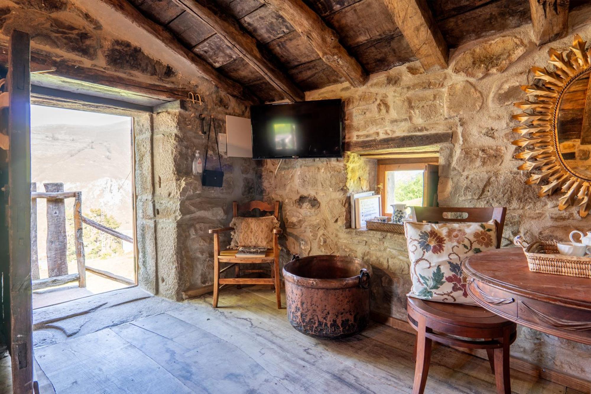 Vivienda Pasiega Lo Lucas 1920 San Roque de Ríomiera المظهر الخارجي الصورة
